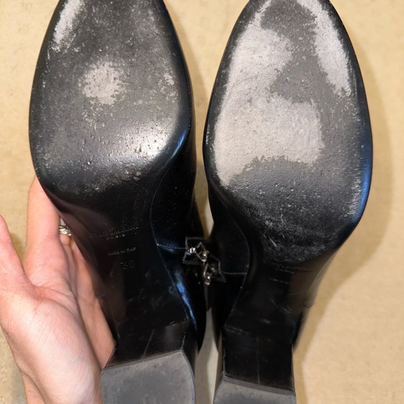 Saint Laurent Heeled Lou Boot - Picture 5 of 5